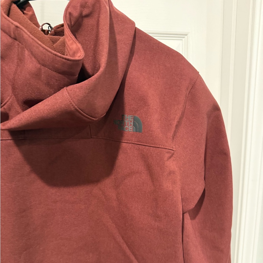 Men's Red North Face Jacket
Outer Shell - image 3